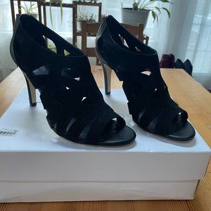 NEW-CALVIN KLEIN  HEELS-SIZE 9